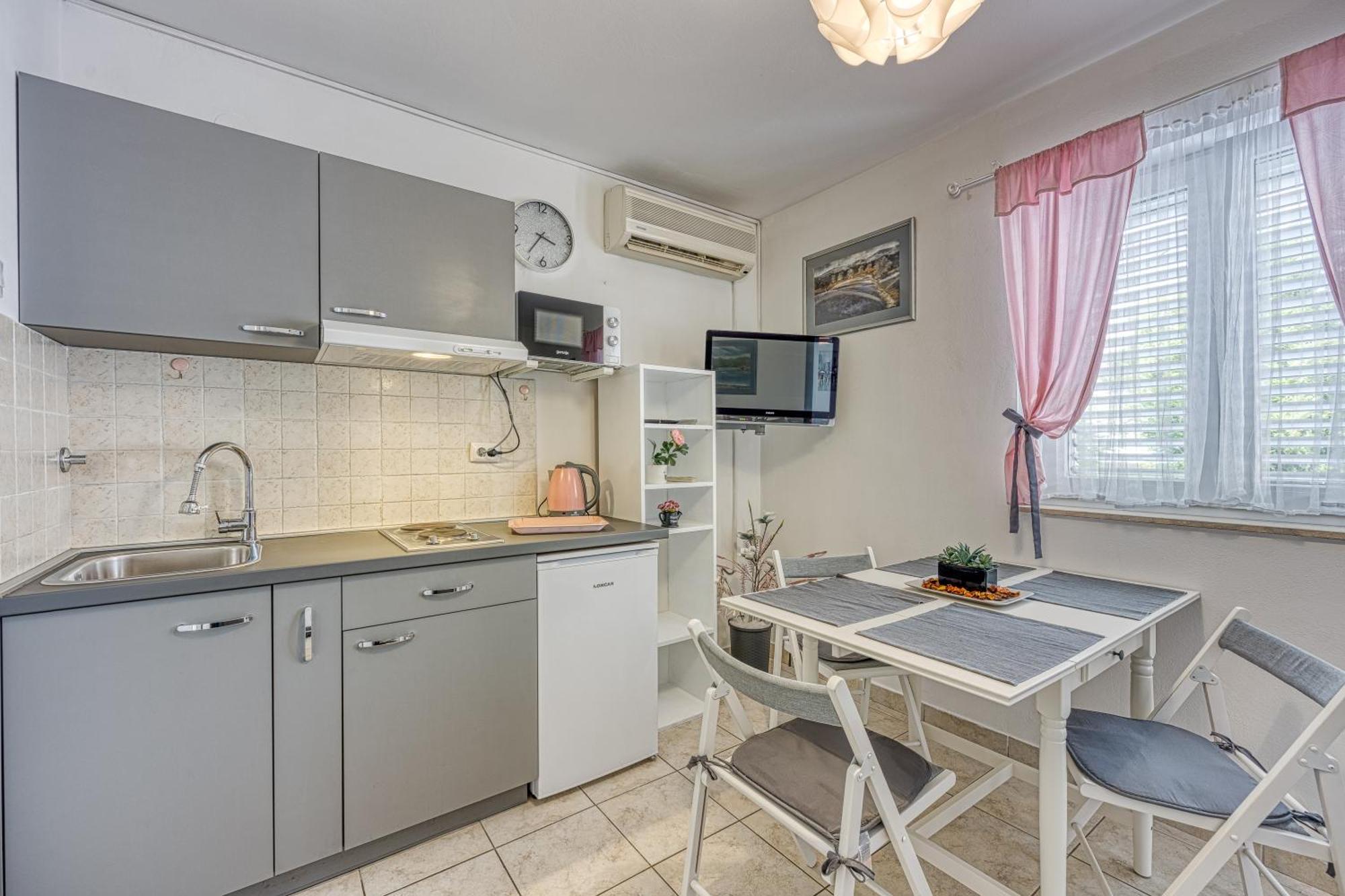 Studio Apartmani Ivanda Μακάρσκα Εξωτερικό φωτογραφία